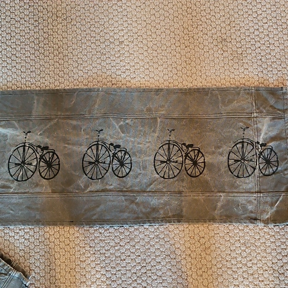 Placemats and Table Runner